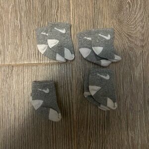 Nike Infant Gray and White Socks Set